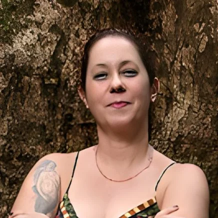 Dr. Alessandra Nava is a veterinarian with a Ph.D on the effects of forest fragmentation on wildlife health.